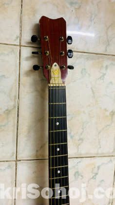 (USED)Guitar with a Bag and Free Capo at very low Price